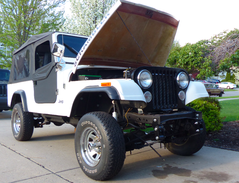 Illustration for article titled This Chrysler Engineer Is Shoving A 485 Horsepower Hemi V8 Into A Jeep Scrambler